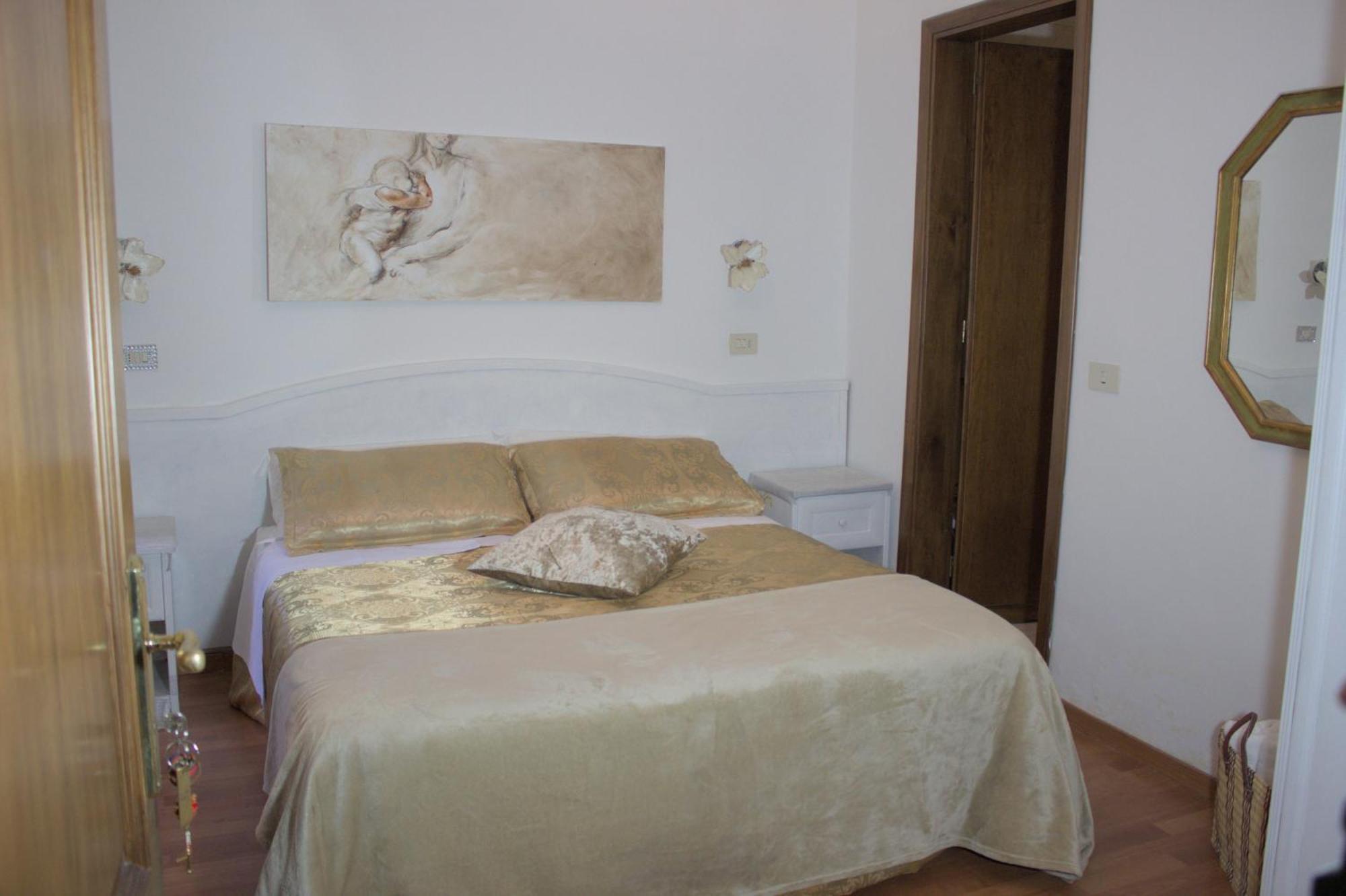 ซอจจอร์โน มาดริด Bed & Breakfast ฟลอเรนซ์ ภายนอก รูปภาพ